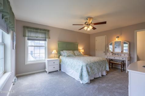 6 Damascus Way Malta NY 12020