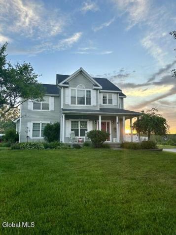 6 Damascus Way Malta NY 12020