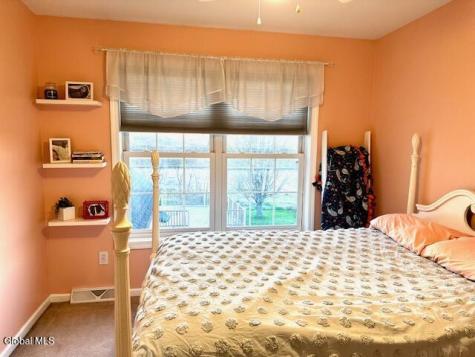 6 Damascus Way Malta NY 12020