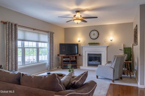 6 Damascus Way Malta NY 12020