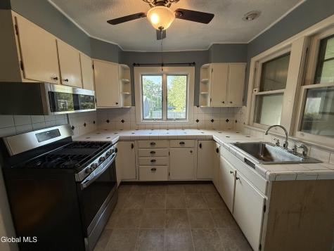 49 Kunker Avenue Latham NY 12110