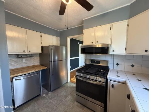 49 Kunker Avenue Latham NY 12110