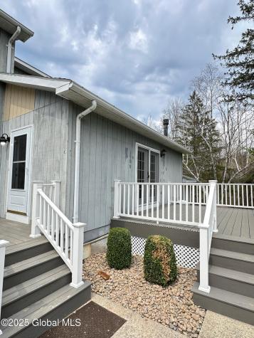 3 Salem Court Albany NY 12203