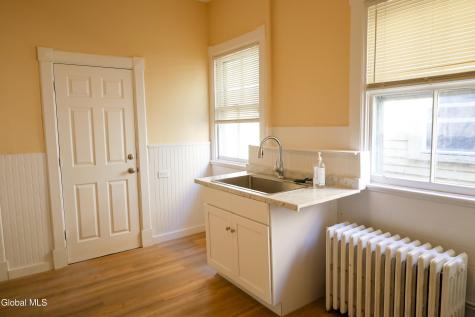 475 Hamilton Street Albany NY 12203