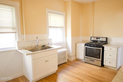 475 Hamilton Street Albany NY 12203