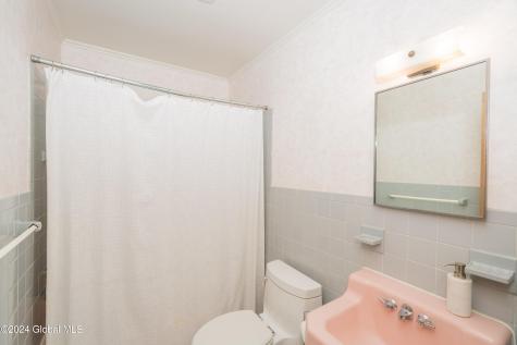 364 Caroline Street Saratoga Springs NY 12866