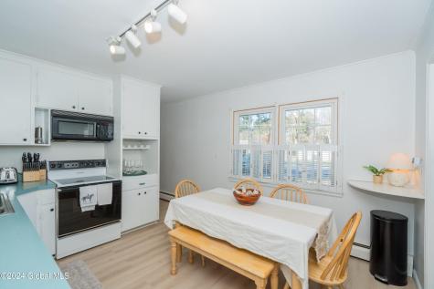 364 Caroline Street Saratoga Springs NY 12866