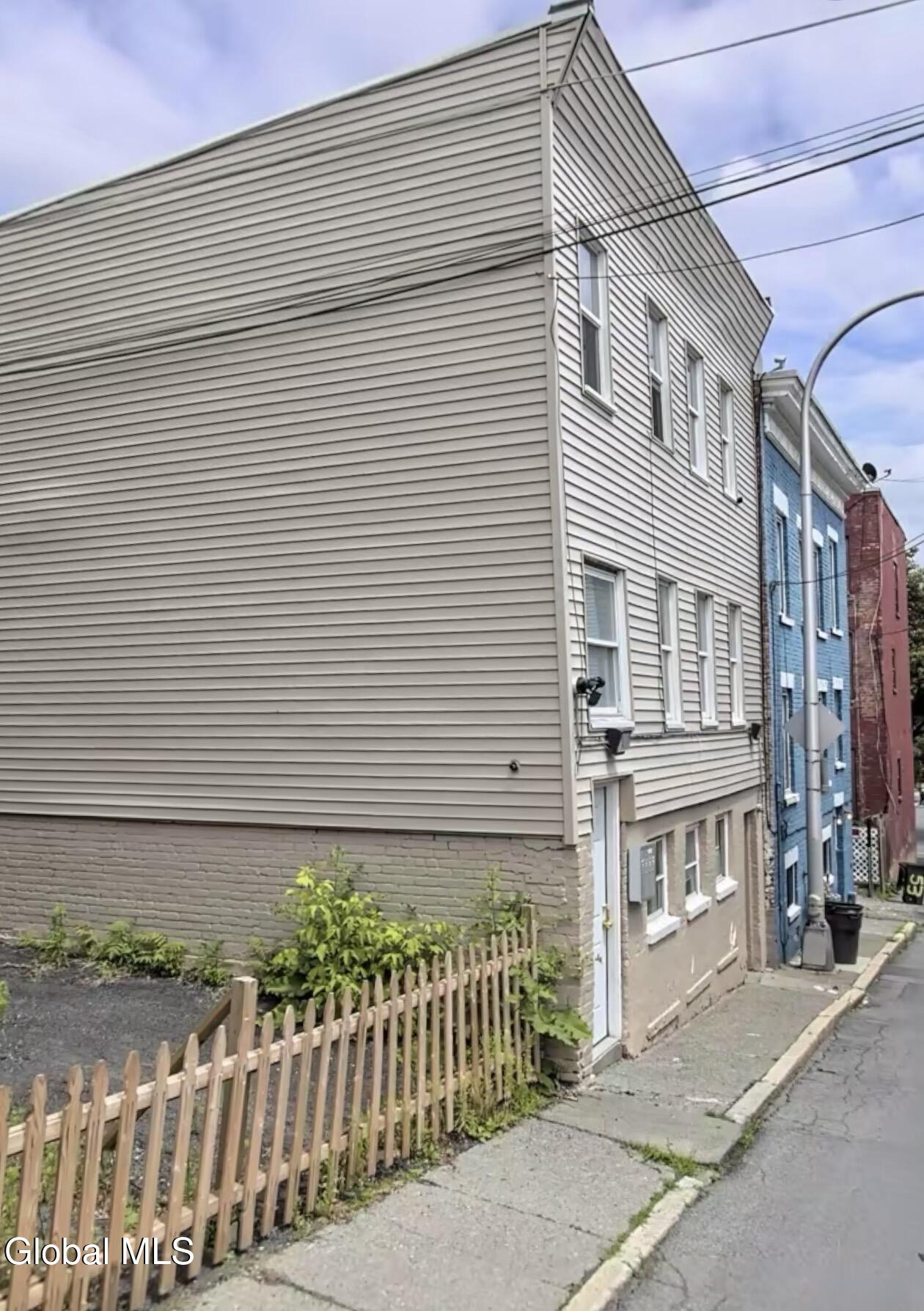 31 Van Zandt Street Albany NY 12207