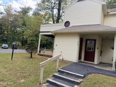 212 Yorktown Drive Clifton Park NY 12065