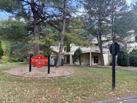 212 Yorktown Drive Clifton Park NY 12065