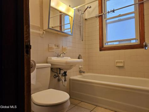 28 Arcadia Avenue Albany NY 12209