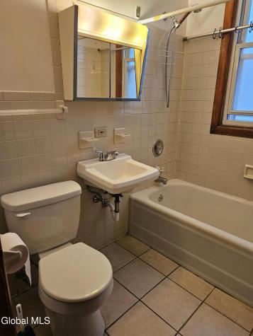 28 Arcadia Avenue Albany NY 12209
