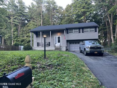5 Loughberry Road Saratoga Springs NY 12866