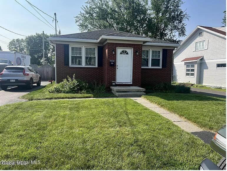 2 Van Buren Avenue Colonie NY 12205