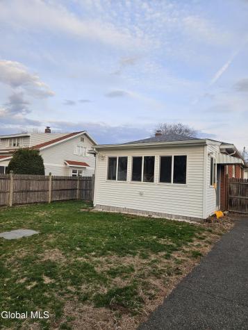 2 Van Buren Avenue Colonie NY 12205