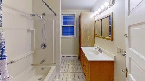 11 Alden Avenue Albany NY 12209