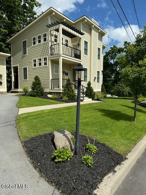 7 N Circular Street Saratoga Springs NY 12866