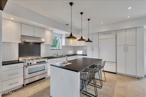 18 Granite Street Saratoga Springs NY 12866