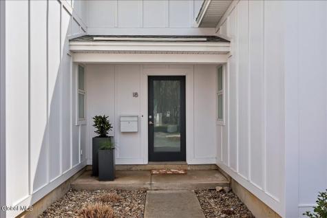 18 Granite Street Saratoga Springs NY 12866