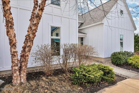 18 Granite Street Saratoga Springs NY 12866