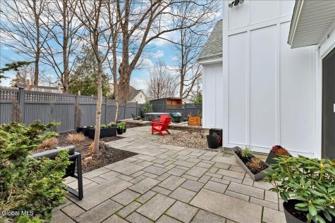 18 Granite Street Saratoga Springs NY 12866