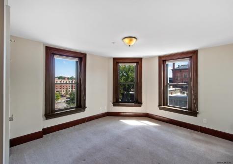 510 Broadway Saratoga Springs NY 12866