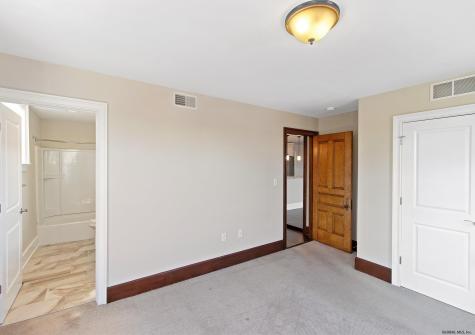 510 Broadway Saratoga Springs NY 12866
