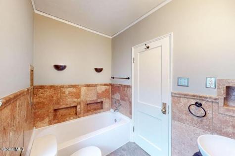 24 W Erie Street Albany NY 12208