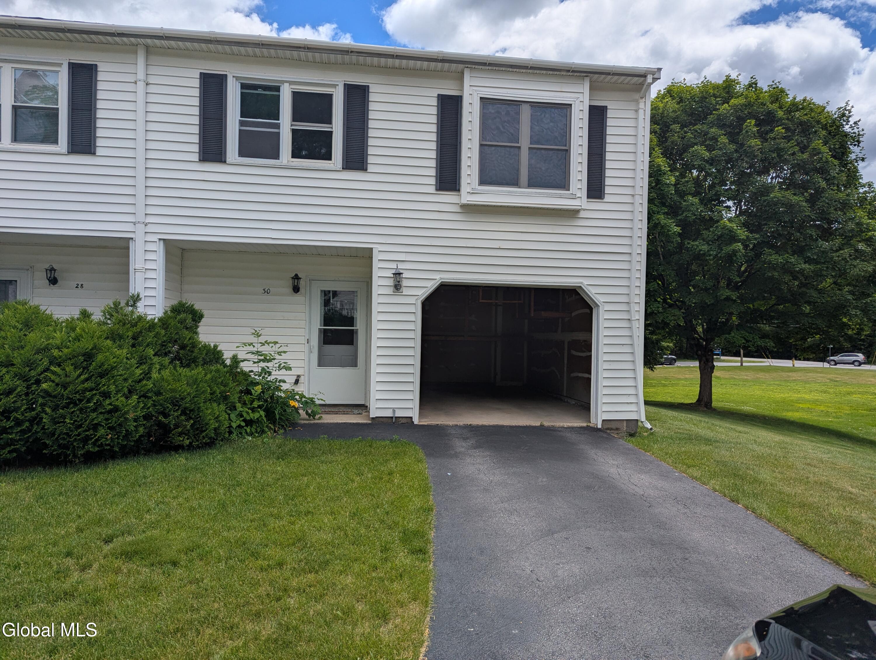 28 Clubhouse Drive Saratoga Springs NY 12866