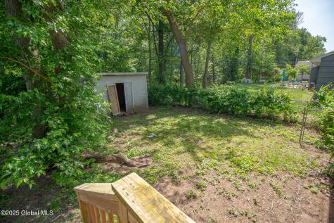 59 Parkwood Drive Colonie NY 12205