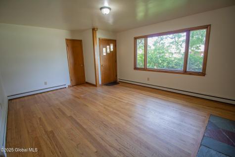 59 Parkwood Drive Colonie NY 12205
