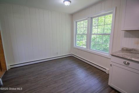 59 Parkwood Drive Colonie NY 12205