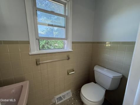 5B Van Dyke Road Albany NY 12205