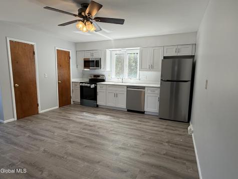 5B Van Dyke Road Albany NY 12205