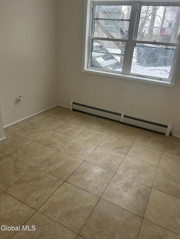 18 1/2 Voorhees Street Amsterdam NY 12010