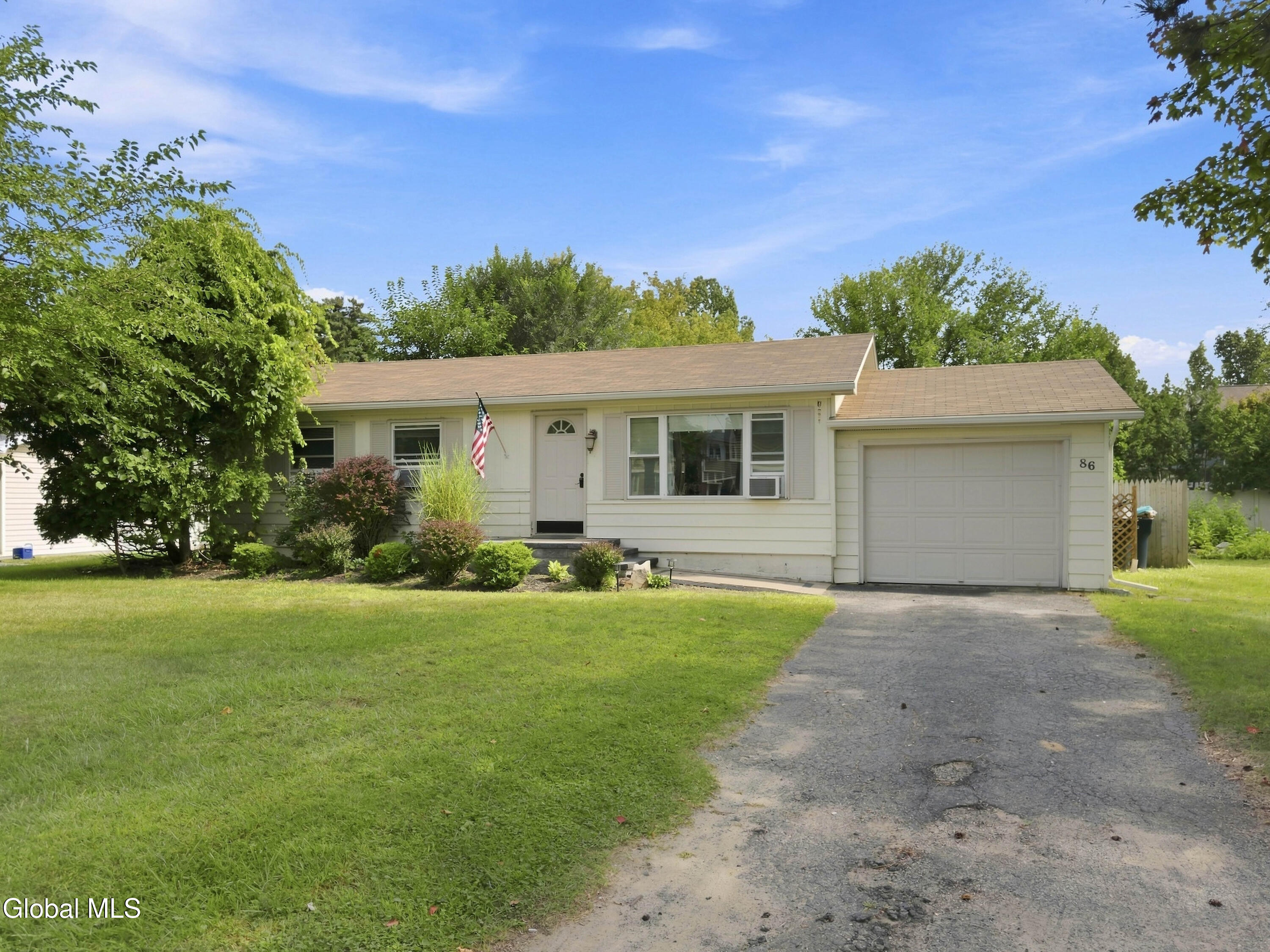 86 Jefferson Street Saratoga Springs NY 12866