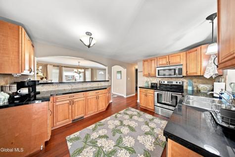 86 Jefferson Street Saratoga Springs NY 12866