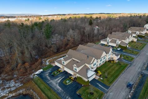 616 Lois Lane Schenectady NY 12304