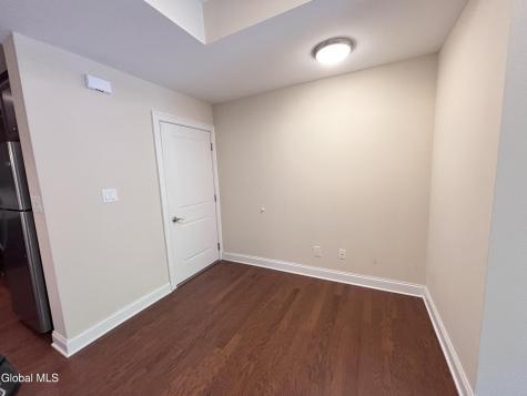 616 Lois Lane Schenectady NY 12304