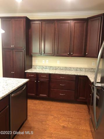 616 Lois Lane Schenectady NY 12304