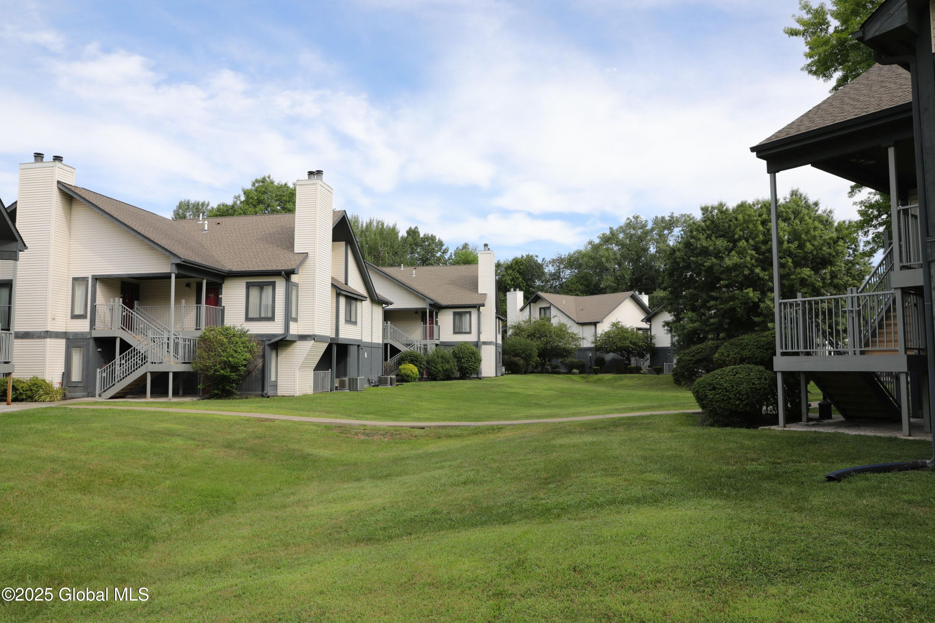 Latham NY, 9 Residence Inn Drive, Unit 103