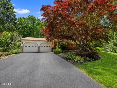 11 Hearthside Drive Ballston Lake NY 12019