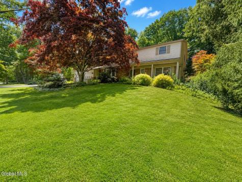 11 Hearthside Drive Ballston Lake NY 12019