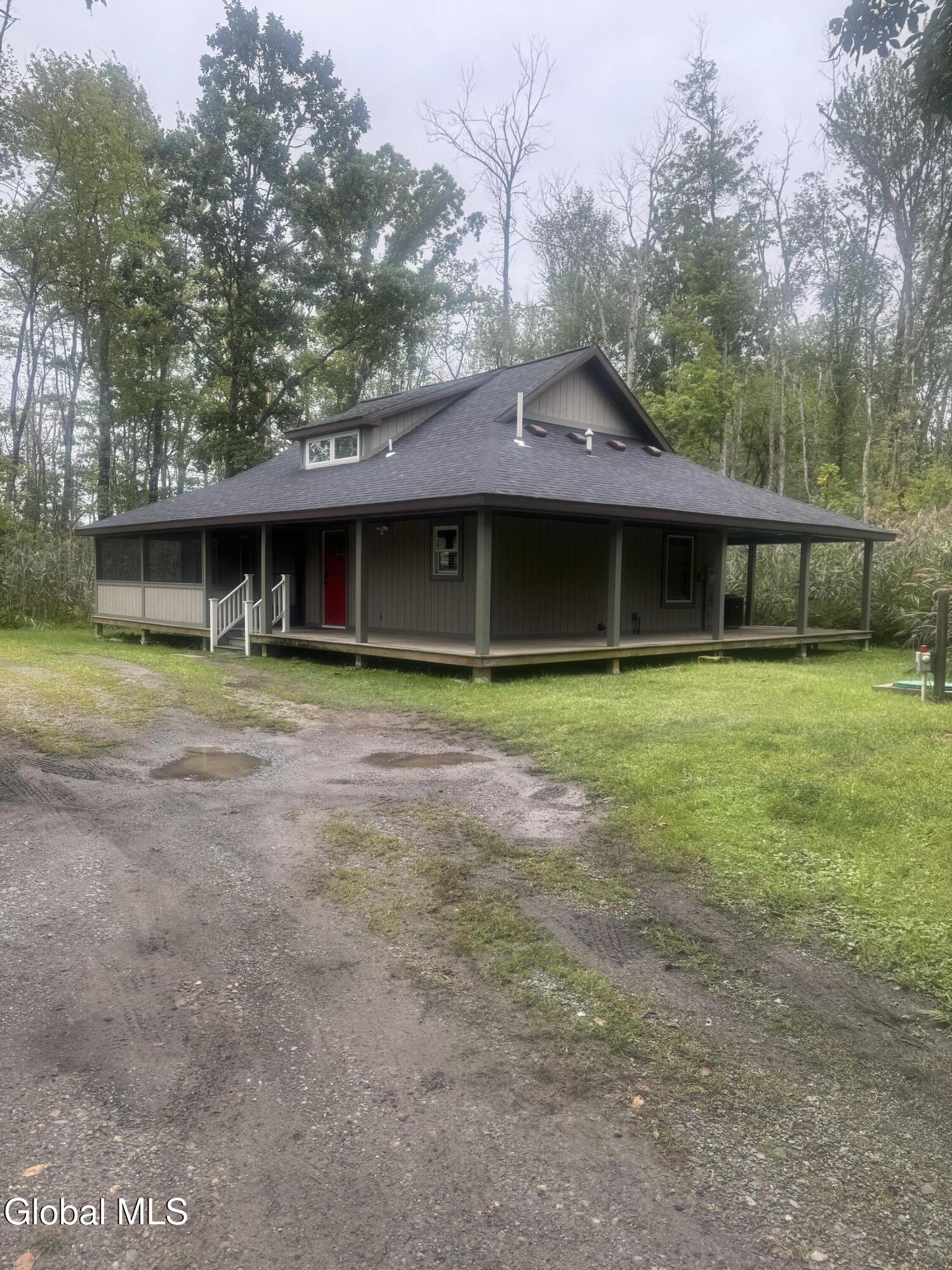 2125 Us-9 Saratoga NY 12151
