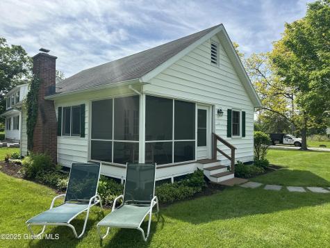 12 Seneca Drive Cleverdale NY 12804