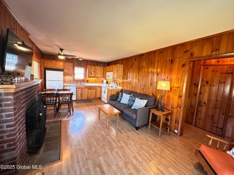 12 Seneca Drive Cleverdale NY 12804