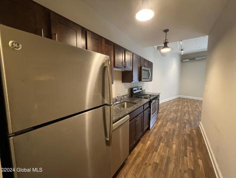 733 Broadway Albany NY 12207