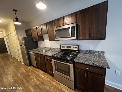 733 Broadway Albany NY 12207