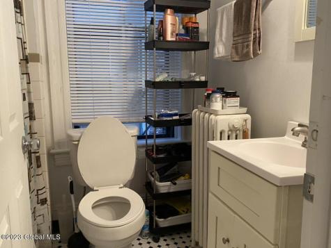 588 Madison Avenue Albany NY 12208