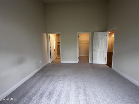 20 Harbor Lane Cohoes NY 12047